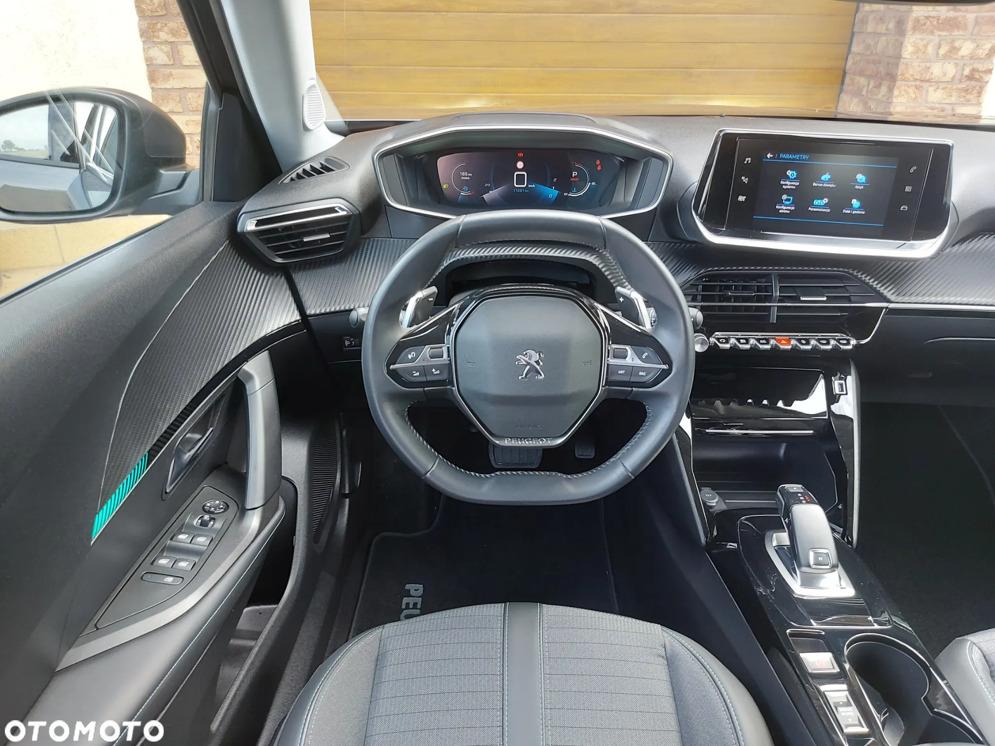Peugeot 2008 1.2 PureTech Allure S&S EAT8 - 4