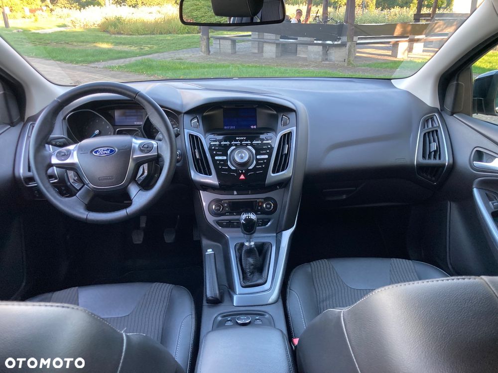 Ford Focus 1.6 EcoBoost Titanium - 13