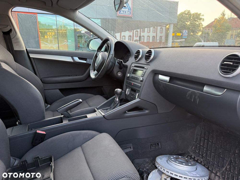 Audi A3 Sportback - 8
