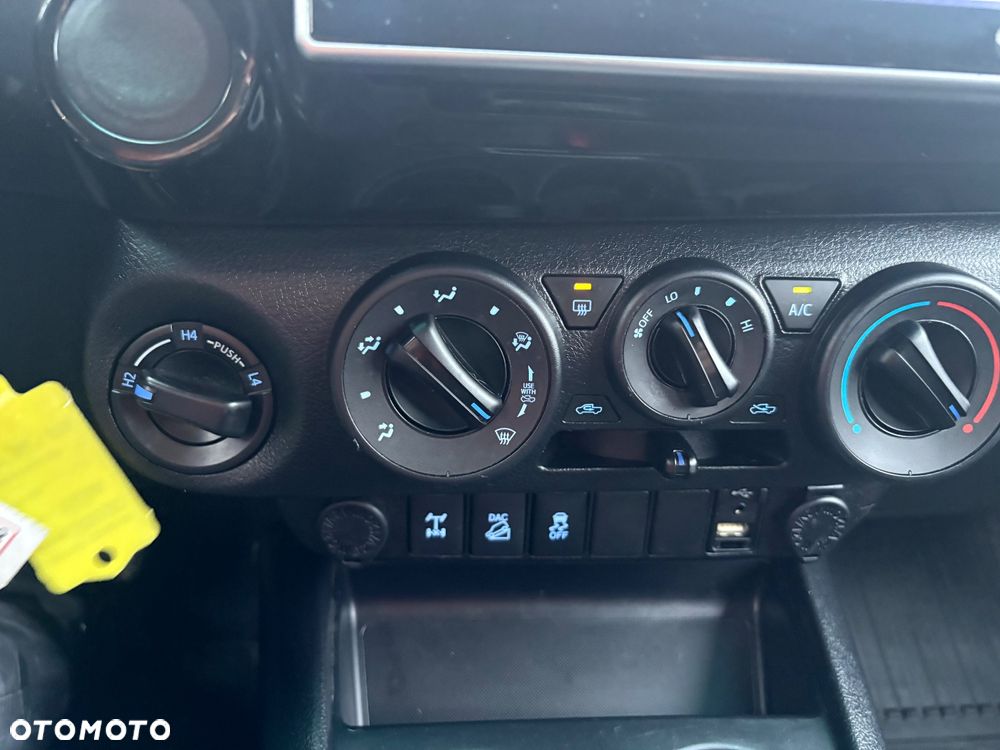 Toyota Hilux 4x4 Double Cab Autm Duty Comfort - 13