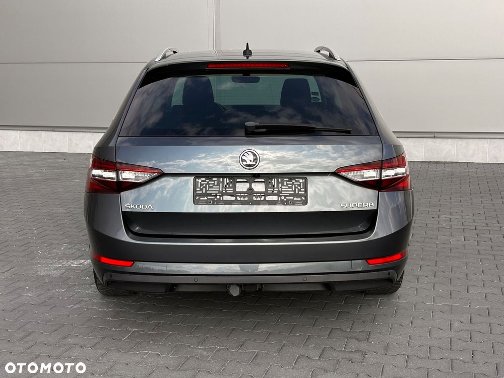 Skoda Superb 2.0 TDI DSG Premium Edition - 5