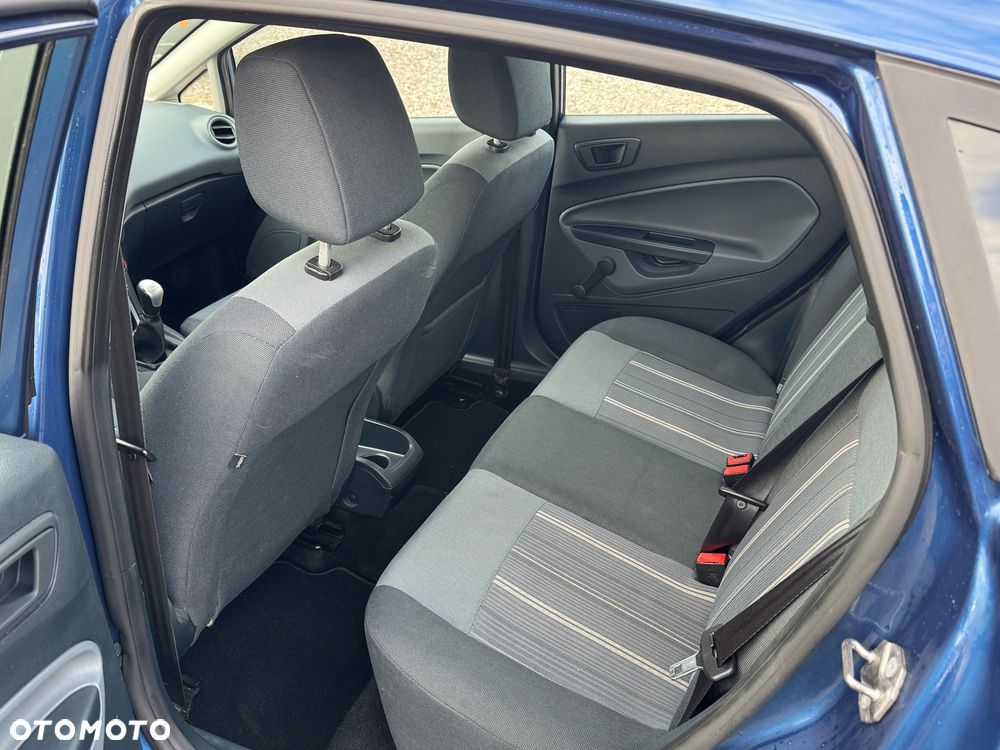 Ford Fiesta 1.25 Celebration - 23