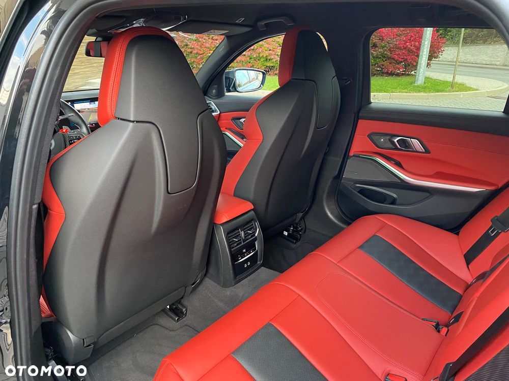 BMW M3 Competition Touring M xDrive - 34