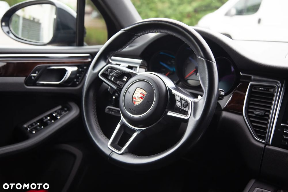 Porsche Macan S - 13