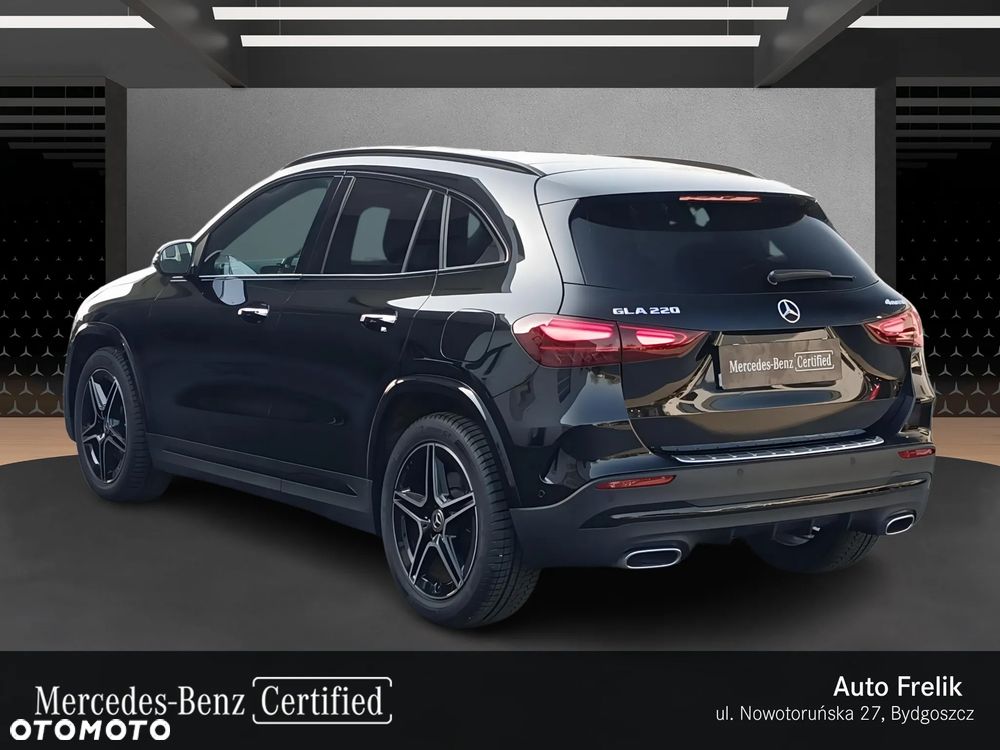 Mercedes-Benz GLA 220 4Matic 8G-DCT AMG Line Advanced Plus - 3