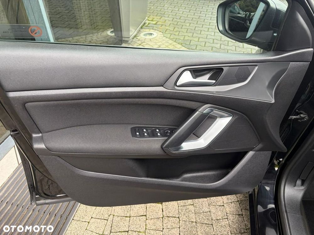 Peugeot 308 - 13