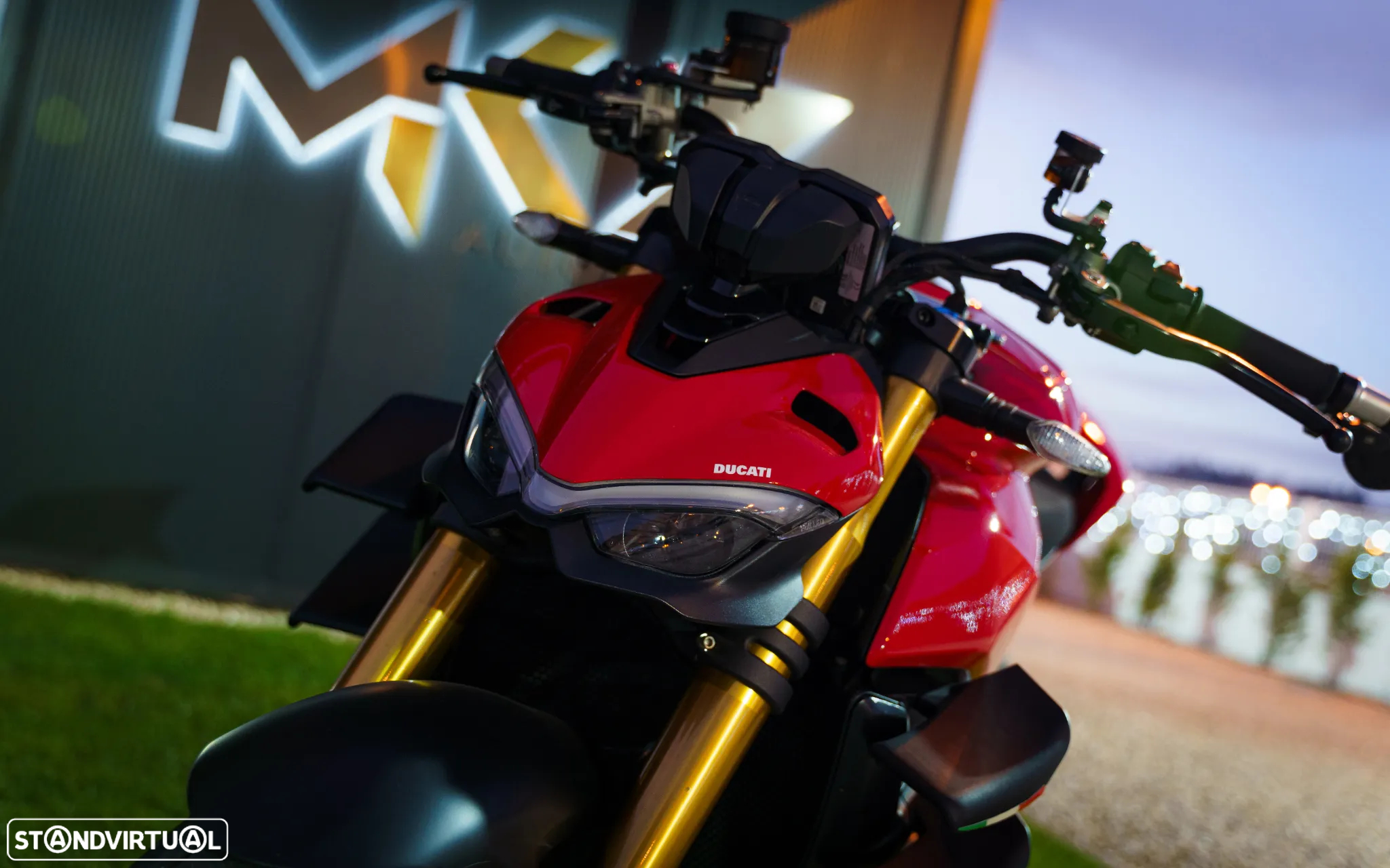 Ducati Streetfighter V4S - 15
