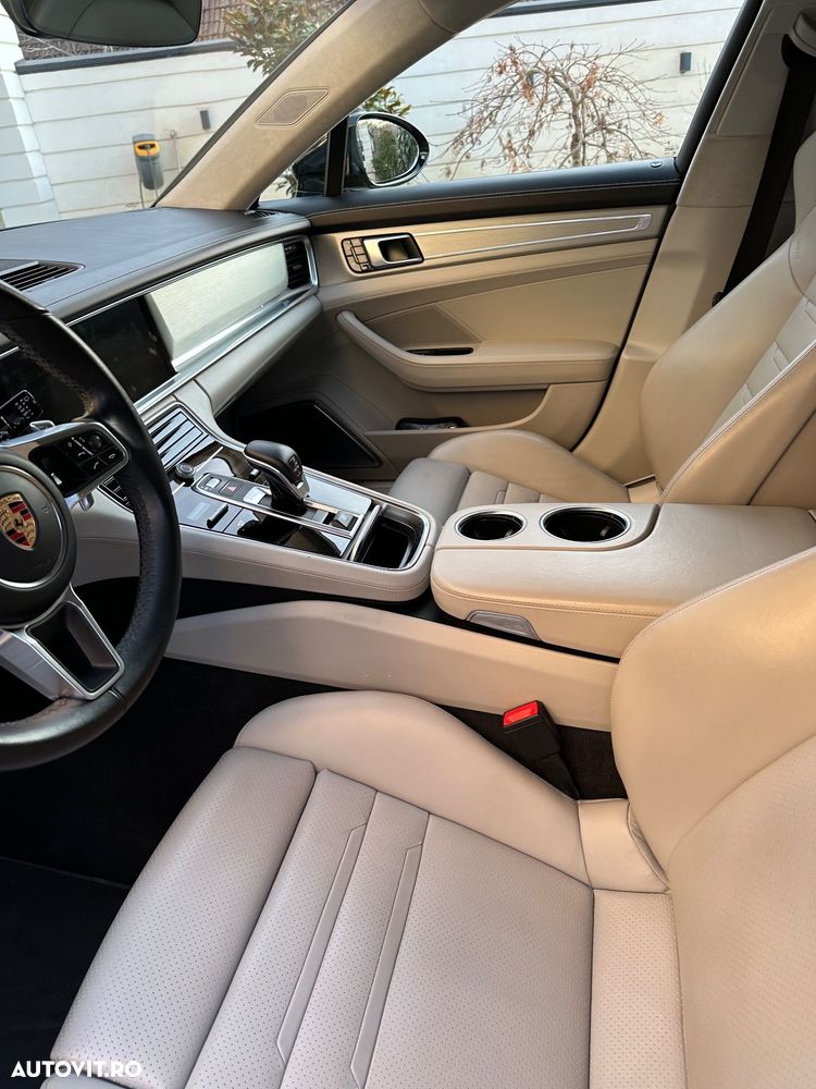 Porsche Panamera Turbo - 19