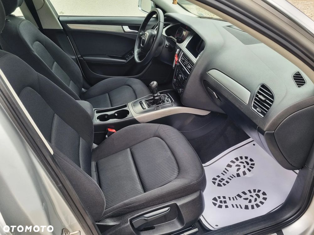 Audi A4 Avant 2.0 TDI - 10