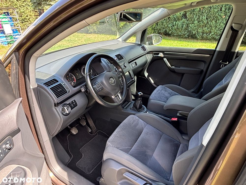 Volkswagen Touran 2.0 TDI DPF BlueMotion Technology Comfortline - 30