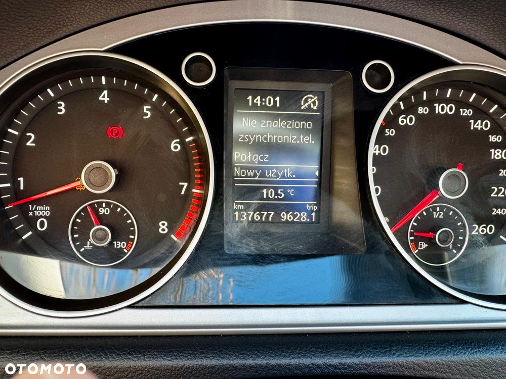 Volkswagen Passat - 20
