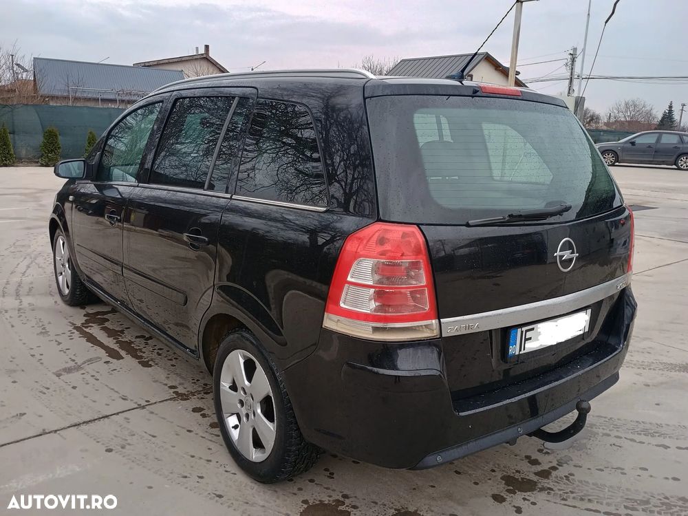 Opel Zafira - 1