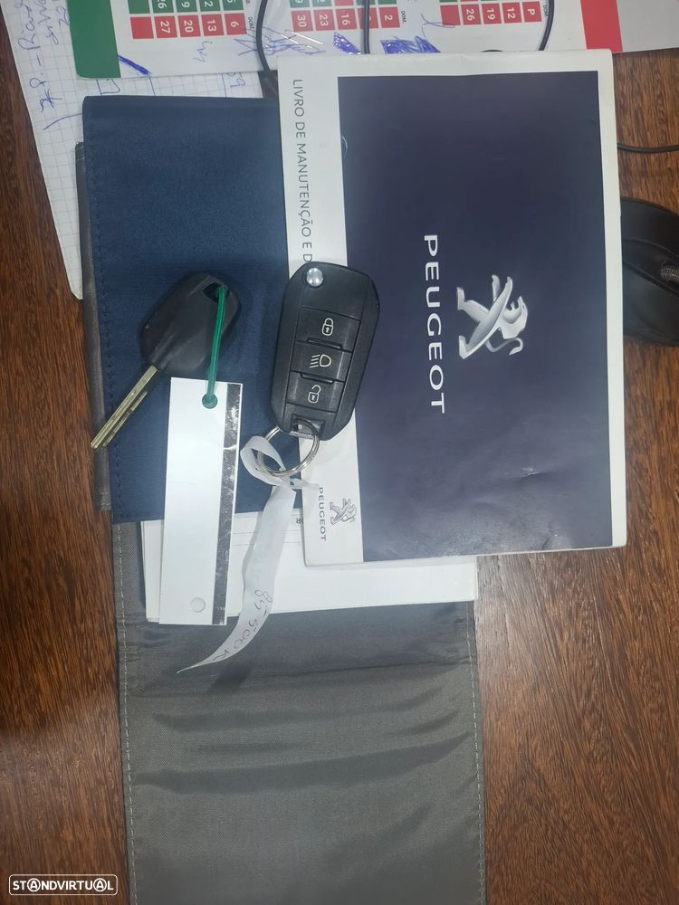 Peugeot 208 1.6 BlueHDi Style - 9