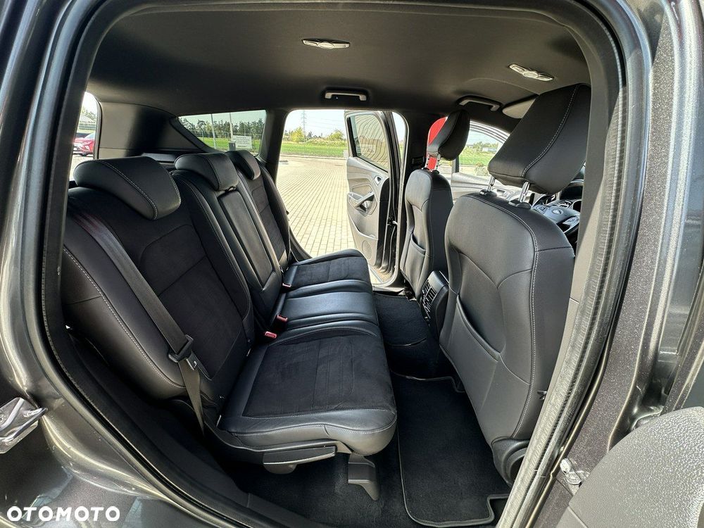 Ford Kuga 1.5 EcoBoost 2x4 ST-Line - 13