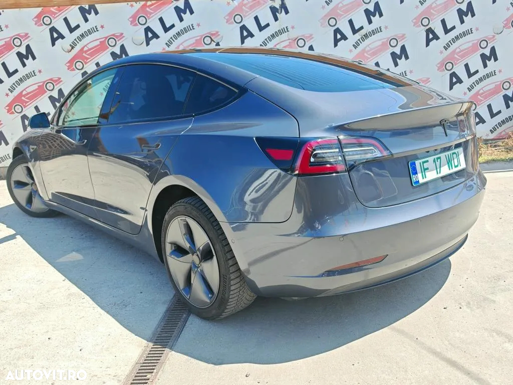 Tesla Model 3 Standard Reichweite Plus Hinterradantrieb - 10