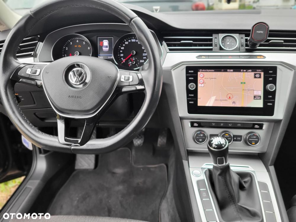 Volkswagen Passat 1.8 TSI BMT Comfortline - 6