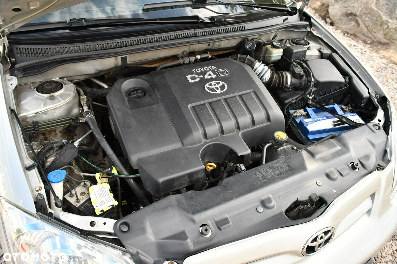 Toyota Corolla - 40