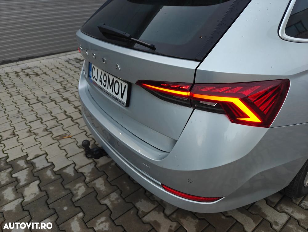 Skoda Octavia Combi 2.0 TDI DSG Tour - 12