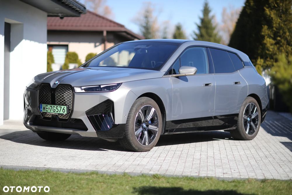 BMW iX xDrive40 76.6kWh - 2