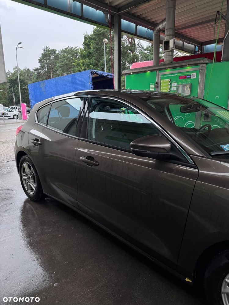 Ford Focus 1.0 EcoBoost Trend Edition Business - 4