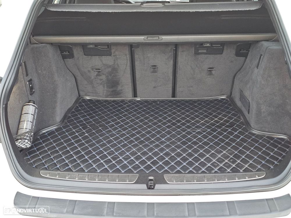 BMW 320 i Touring Pack Desportivo M - 31