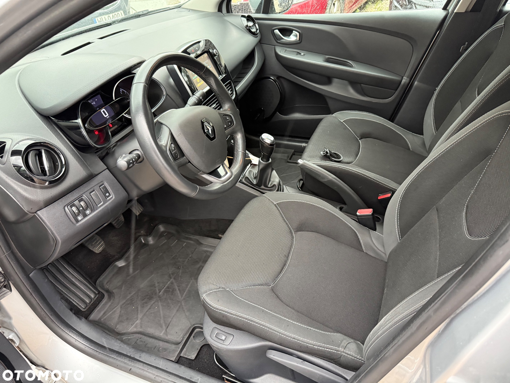 Renault Clio (Energy) TCe 90 Start & Stop INTENS - 12