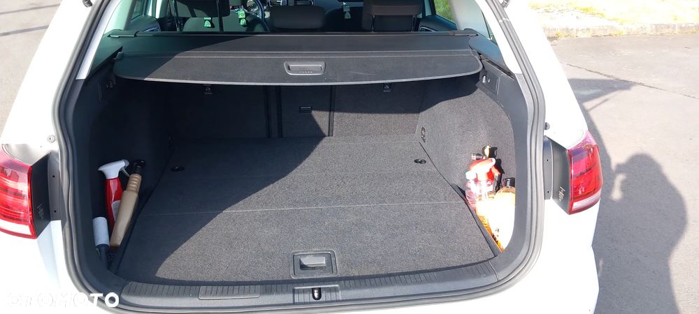 Volkswagen Golf 2.0 TDI Sound - 18