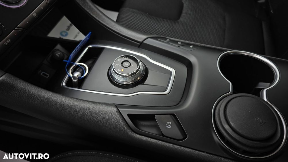 Ford Mondeo - 16