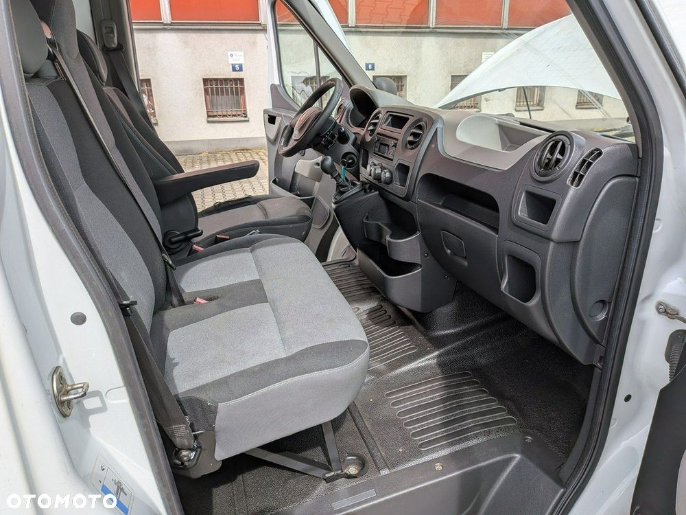 Renault Master - 18