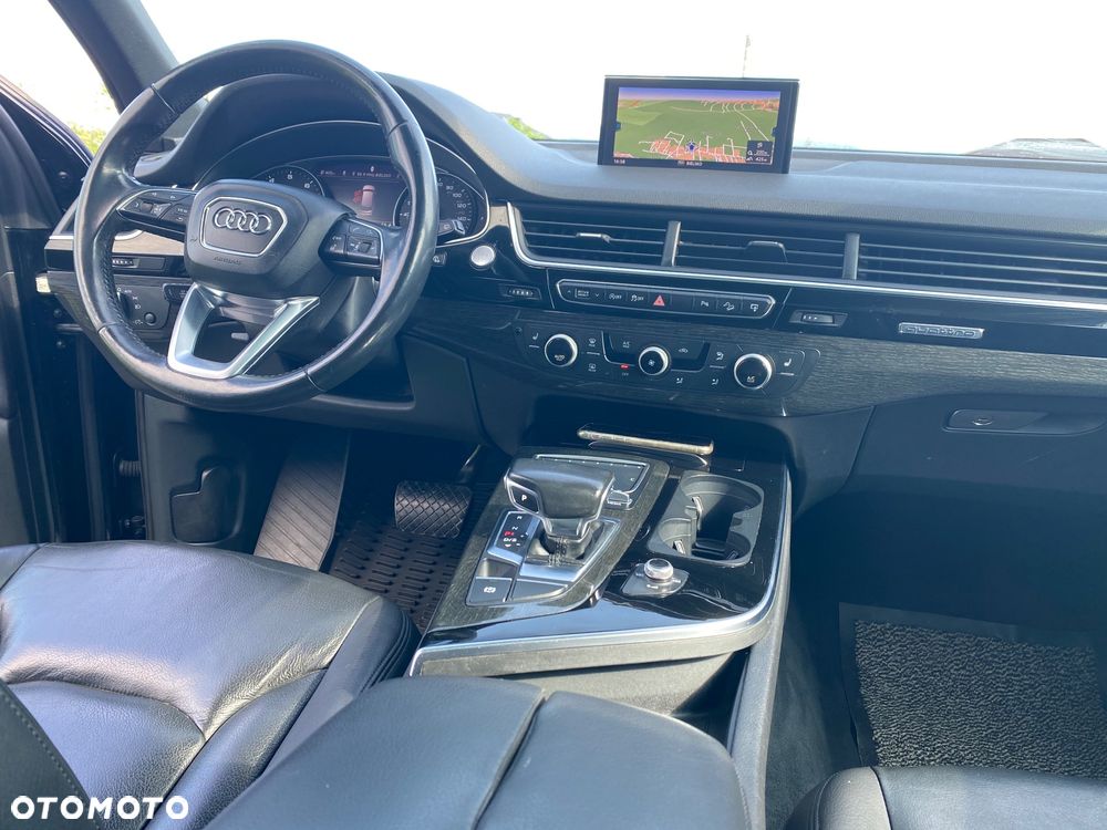 Audi Q7 - 7
