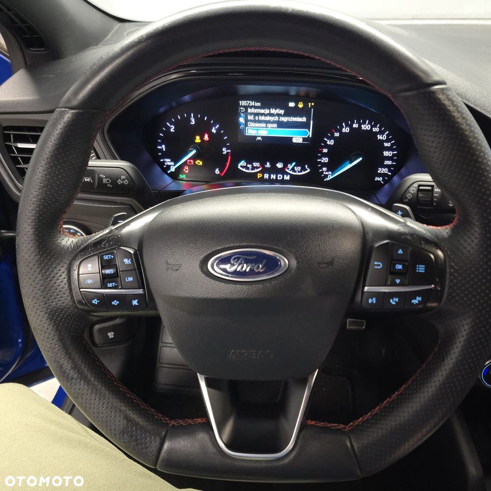 Ford Focus 1.5 EcoBlue STart-Stopp-System ST-LINE X - 16