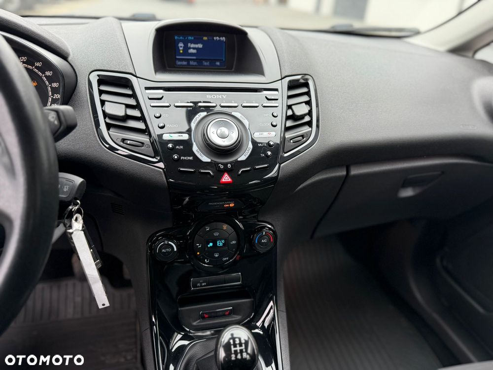 Ford Fiesta 1.0 EcoBoost Titanium X - 11