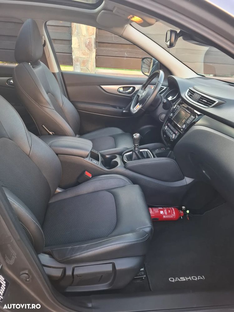 Nissan Qashqai 1.3 DIG-T TEKNA - 13