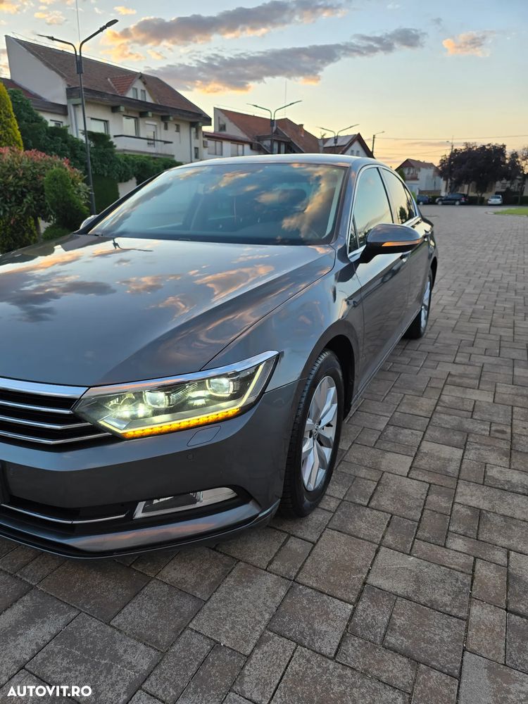Volkswagen Passat 2.0 TDI DSG Comfortline - 38