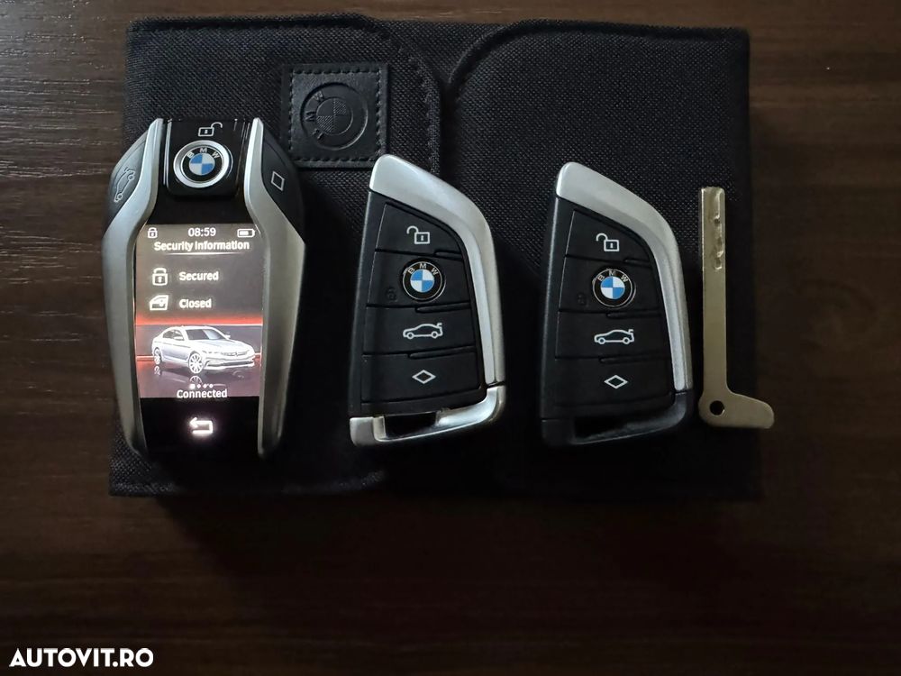 BMW Seria 5 540i Aut. Sport Line - 25