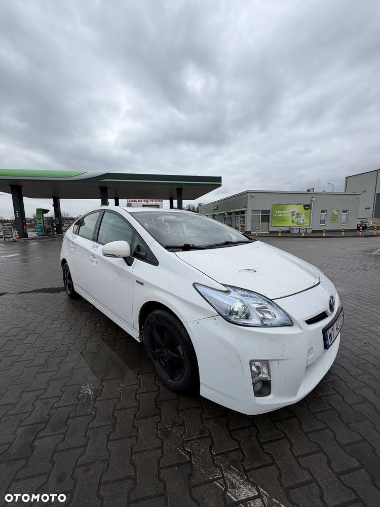 Toyota Prius 1.8 HSD Sol - 15