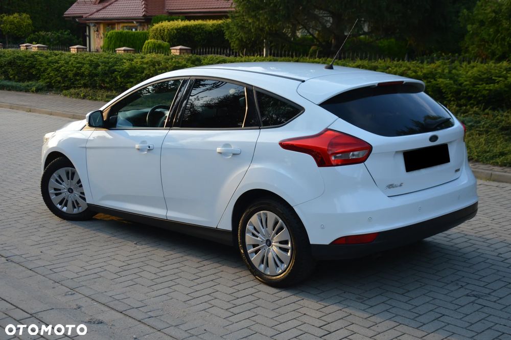 Ford Focus 1.0 EcoBoost Gold X (Edition) - 4