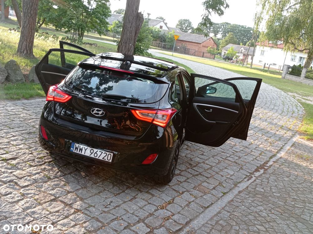 Hyundai i30 1.6 GDI Premium - 16