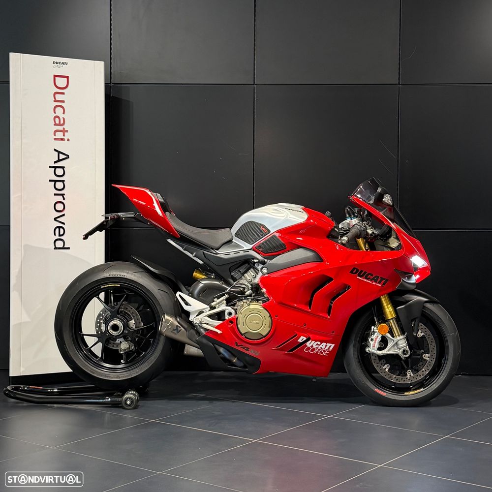 Ducati Panigale V4 S - 1