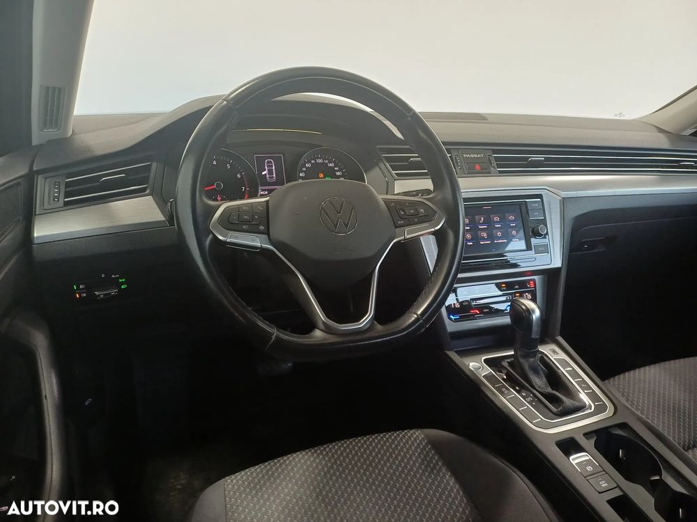 Volkswagen Passat 1.5 TSI ACT DSG Trendline - 5