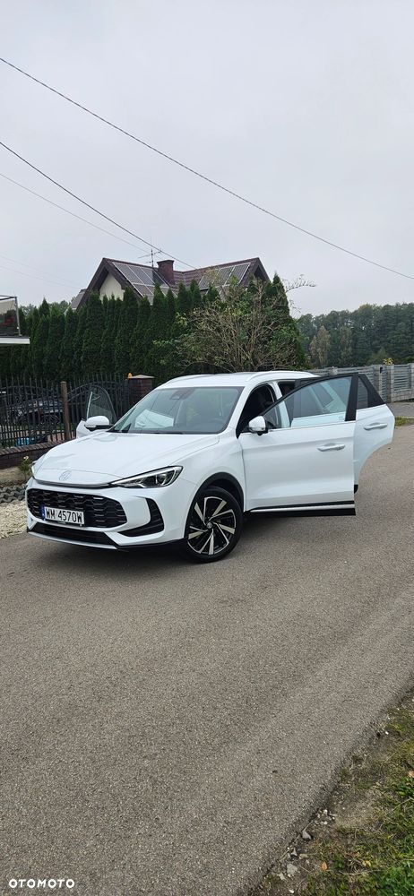 MG ZS Hybrid+ - 10