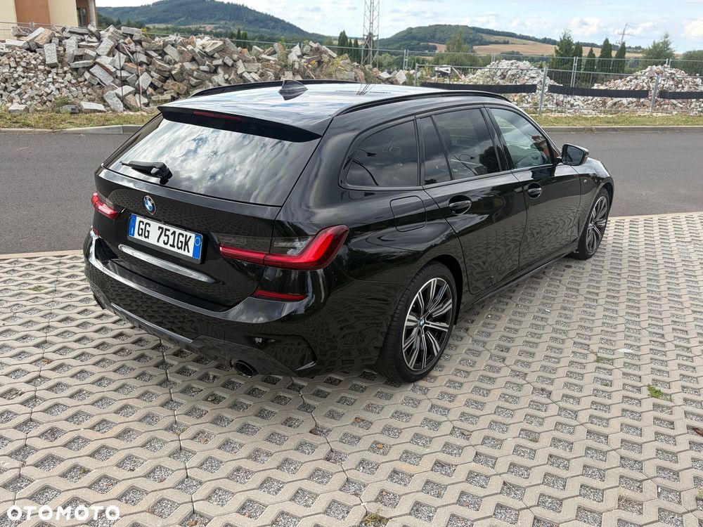 BMW Seria 3 320d xDrive Edition M Sport Shadow - 8