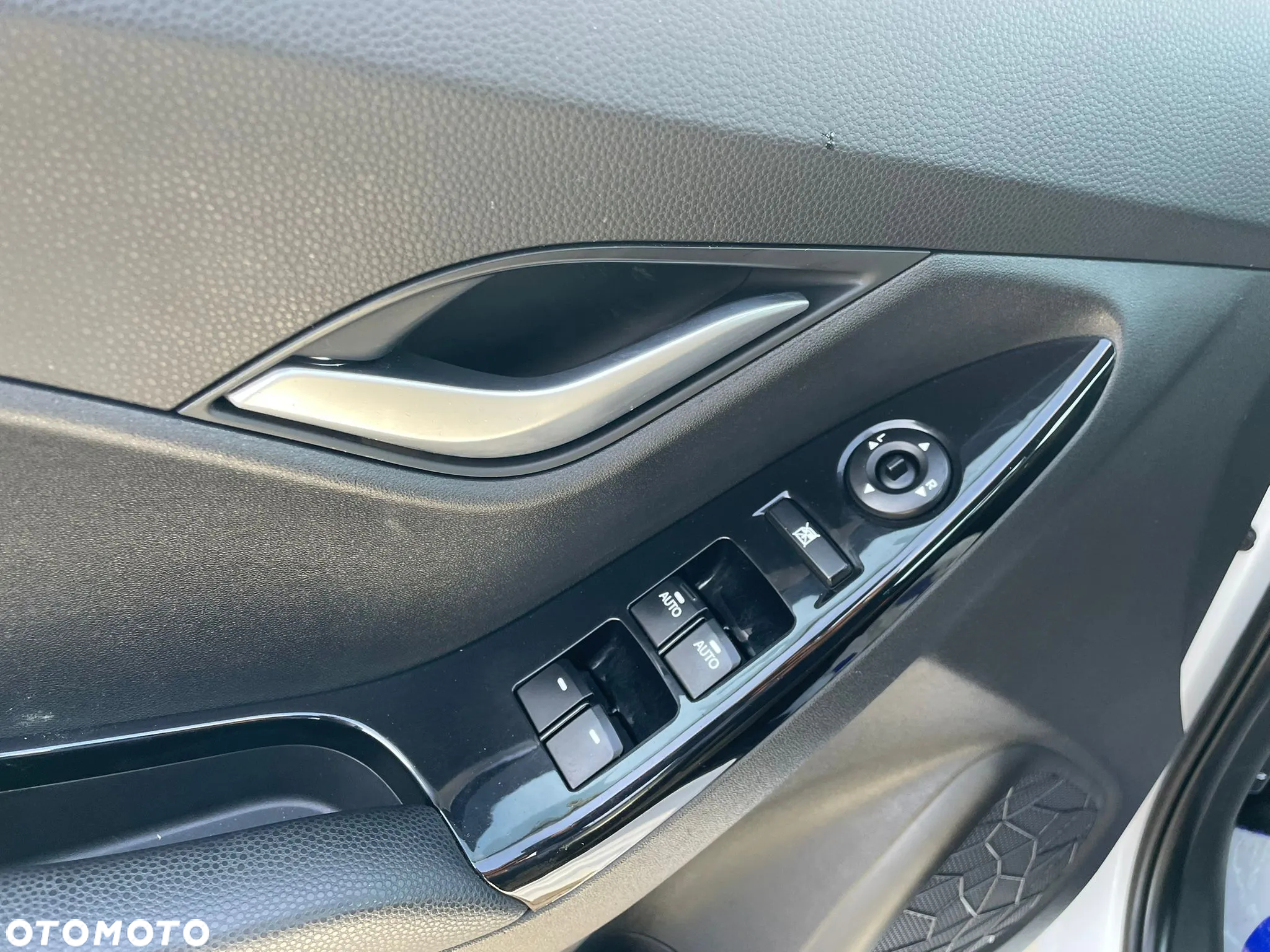Hyundai ix20 1.4 blue Comfort - 4