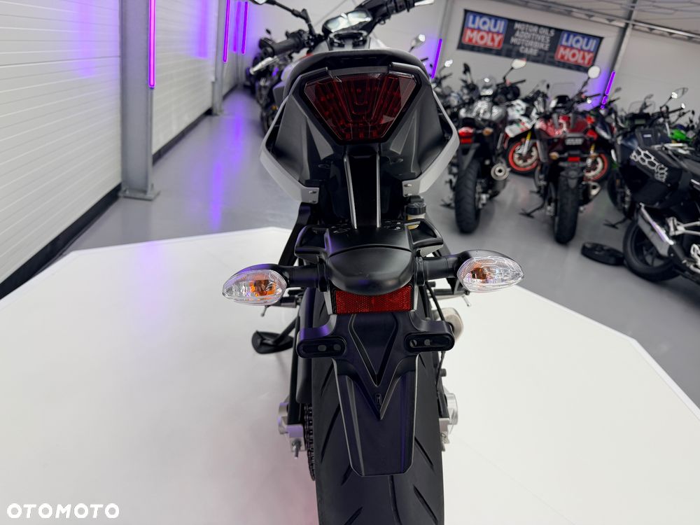 Yamaha MT - 30