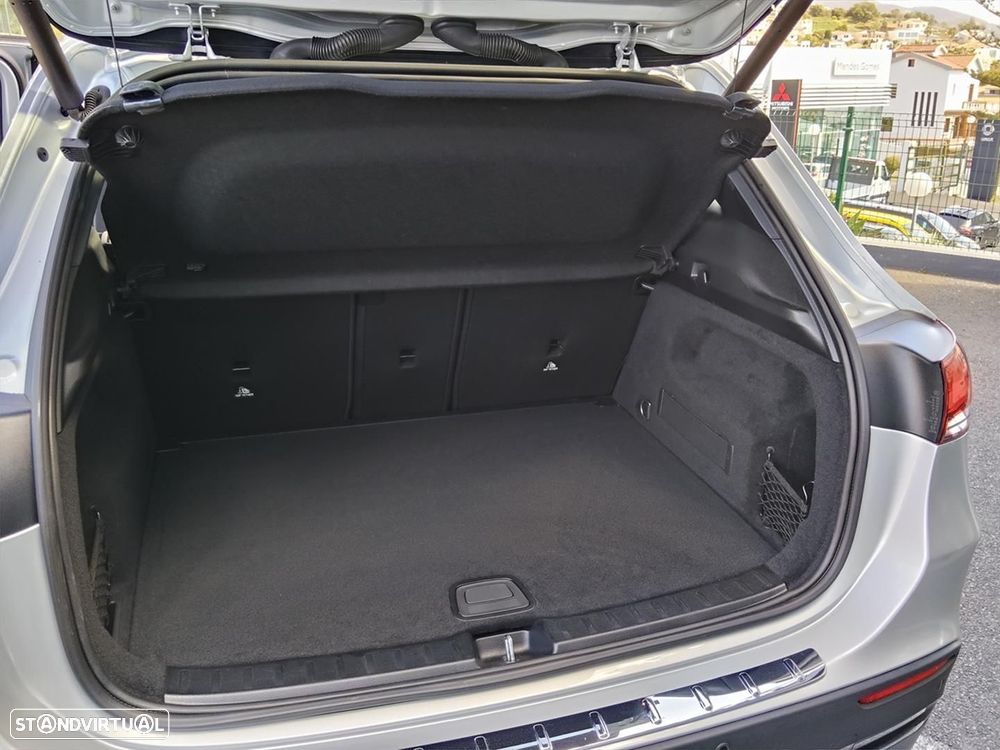 Mercedes-Benz GLA 220 d AMG Line - 8