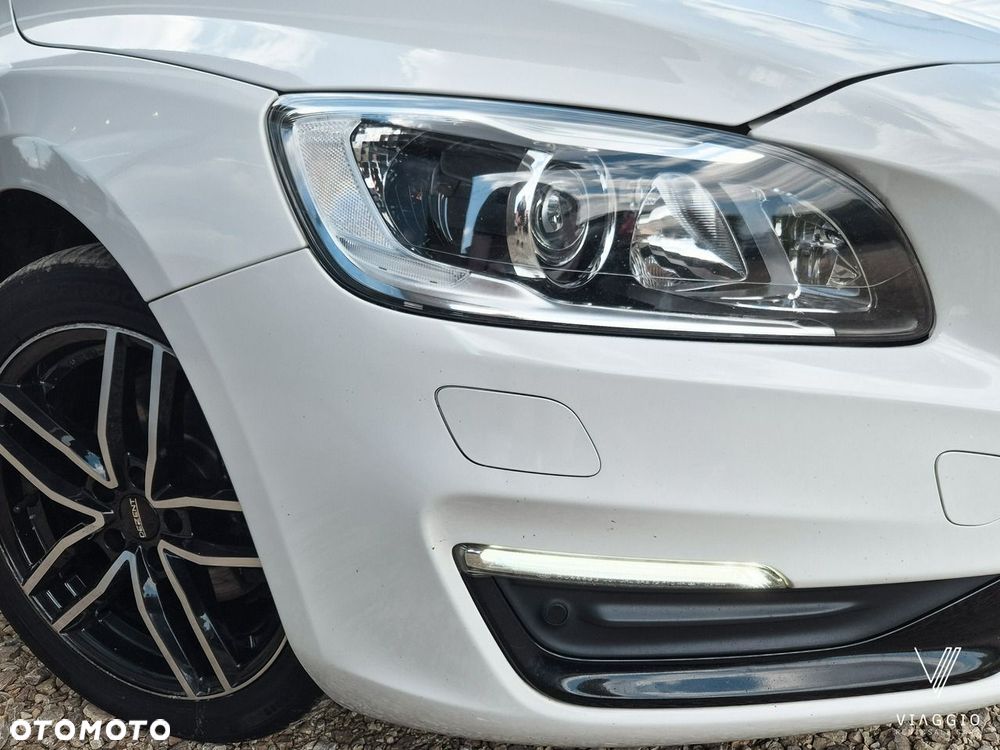 Volvo V60 D3 Momentum - 29