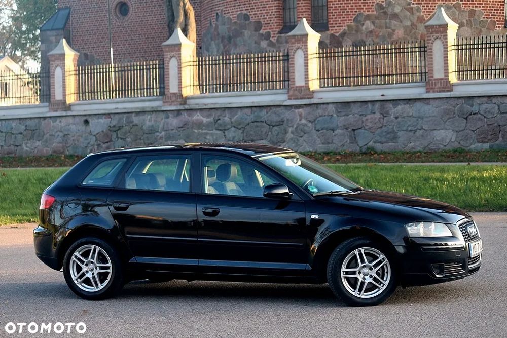 Audi A3 Sportback 1.4 TFSI Attraction - 17