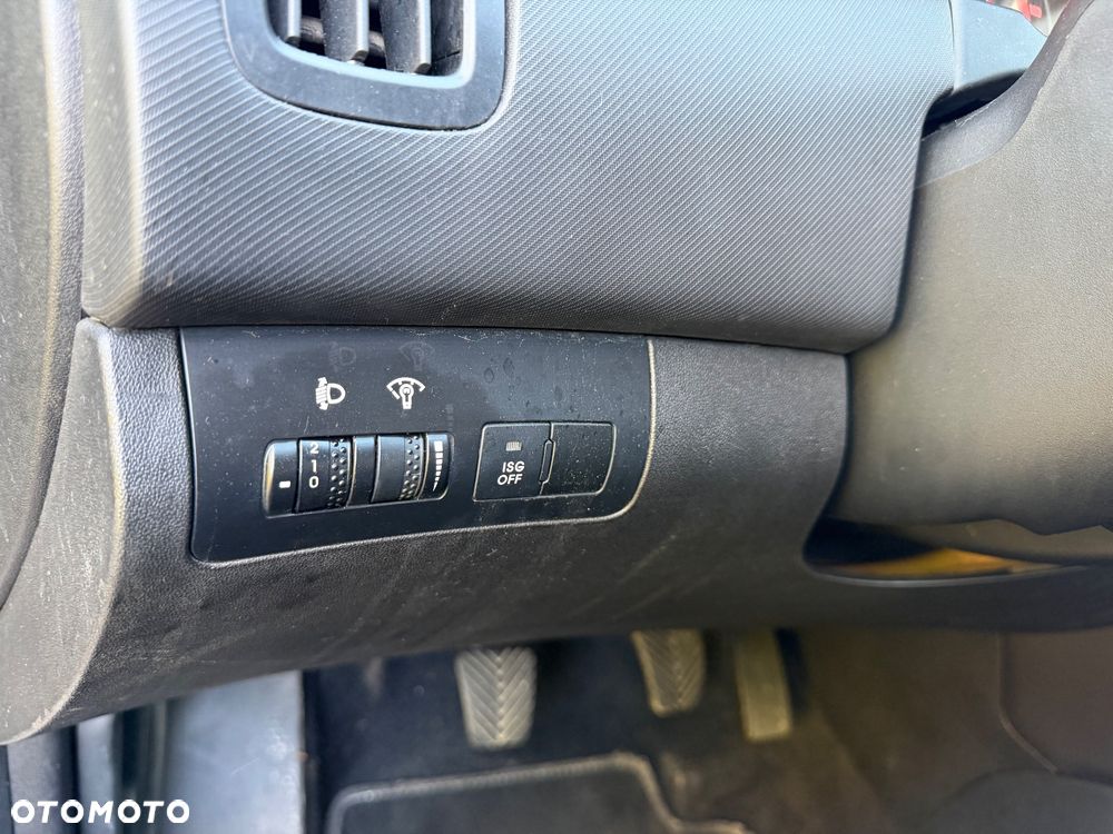 Kia Ceed 1.6 CRDi 90 ISG Spirit - 23