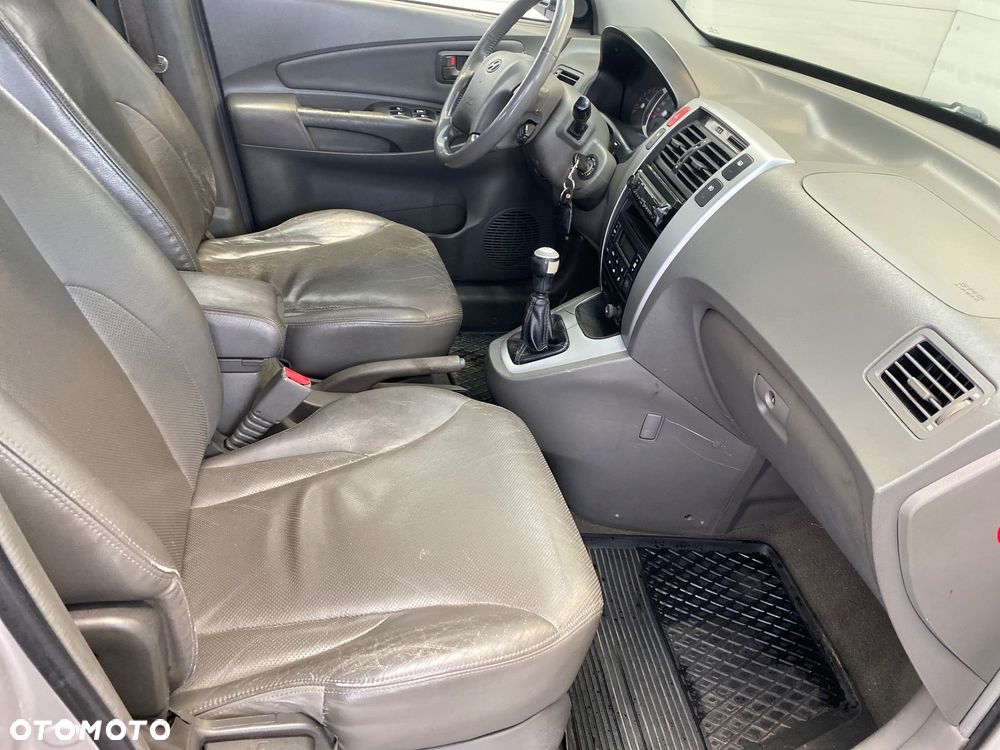 Hyundai Tucson 2.0 CRDi Elegance - 11