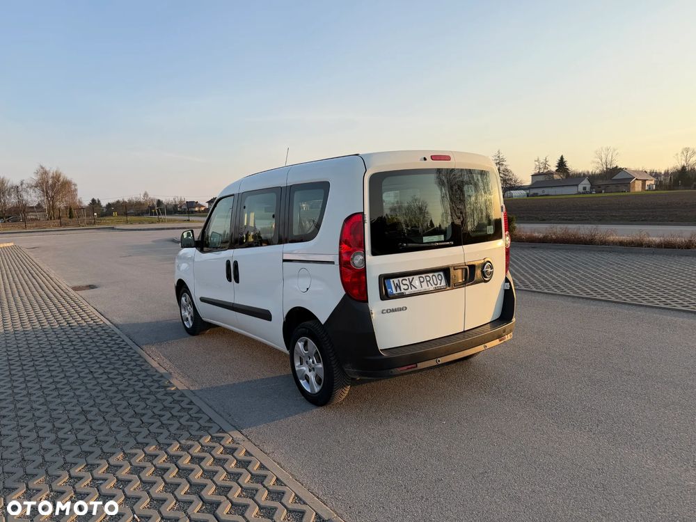 Opel Combo 1.6 CDTI Enjoy - 2